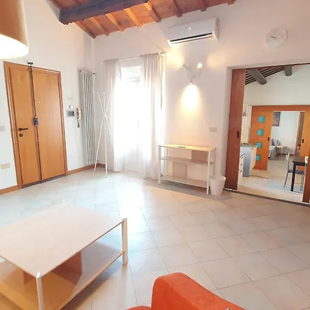 Romagnabnb Casa Laura פורלי