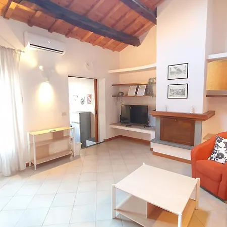 Romagnabnb Casa Laura פורלי